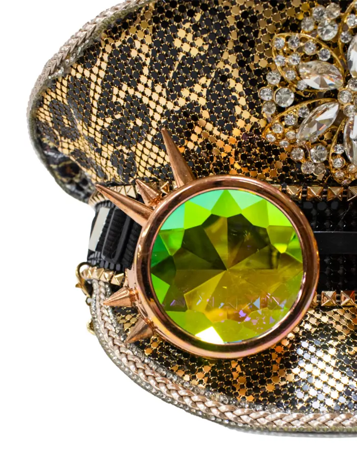 Sombrero diseño animal print con lentes dorado - Image 3
