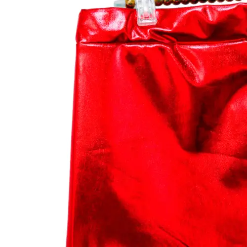 Short metálico rojo talla L de 36x32x0.1cm
