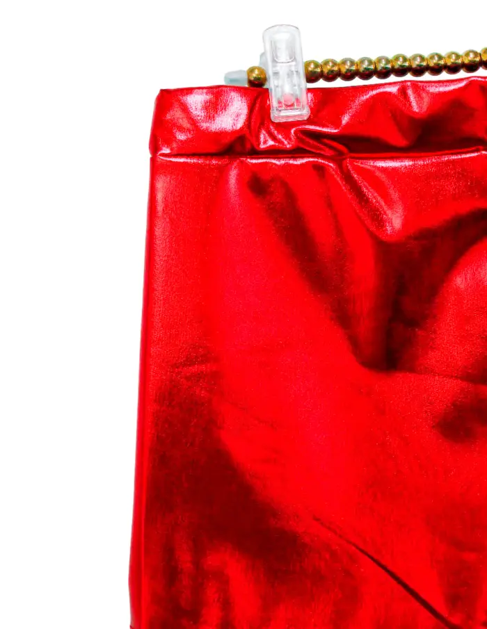Short metálico rojo talla L de 36x32x0.1cm - Image 2