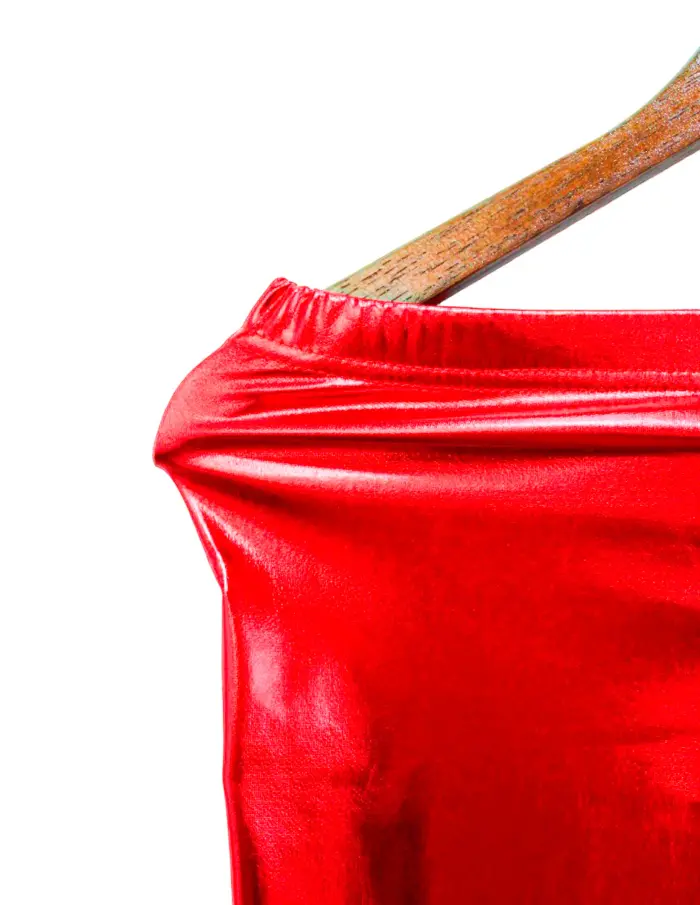 Pantalón metálico rojo talla L de 36x93.5x0.1cm - Image 2