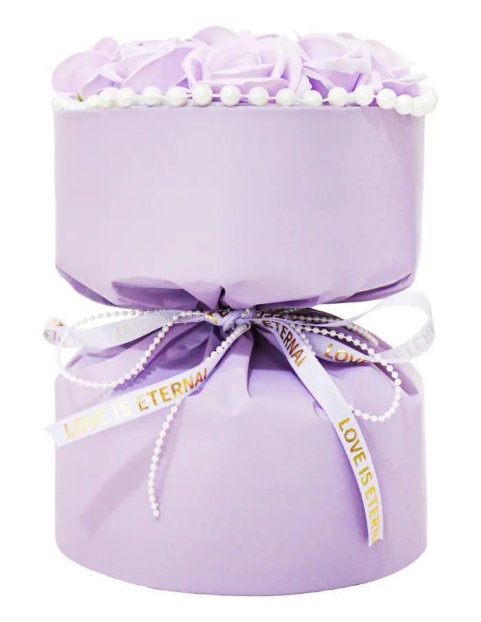 Bouquet de rosas moradas con perlas - Image 2
