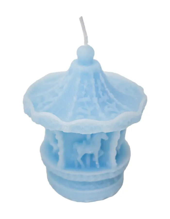 Vela decorativa diseño carrucel azul de 7.5x7.5x9cm - Image 2