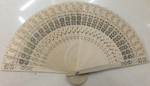 Abanico de madera