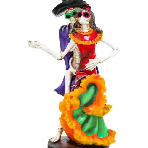 Pareja de esqueletos de poliresina bailando de 20.5×12.8×33.7cm