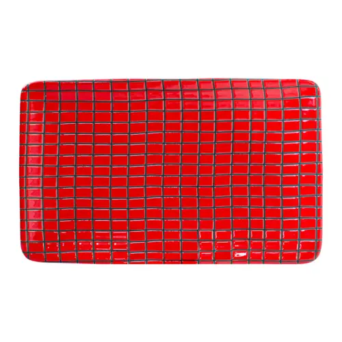 Plato de porcelana rectangular rojo con líneas negras de 21×12.7x2cm