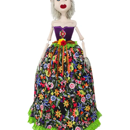 Esqueleto con vestido morado de 48x37x100cm
