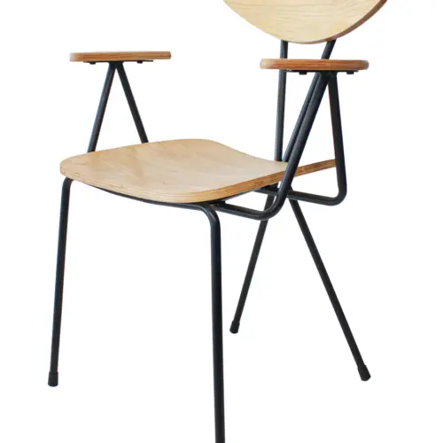 Silla con respaldo cruzado