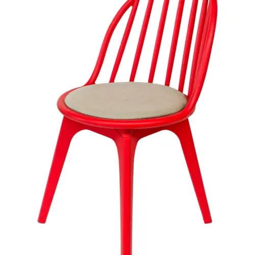 Silla de plástico roja