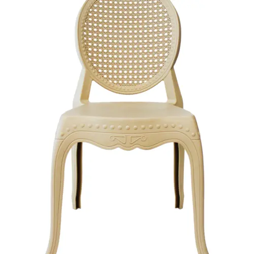 Silla de plástico