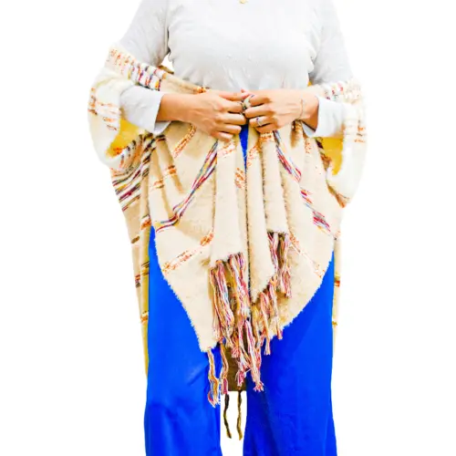 Poncho estampado geométrico beige de 88x1x73cm