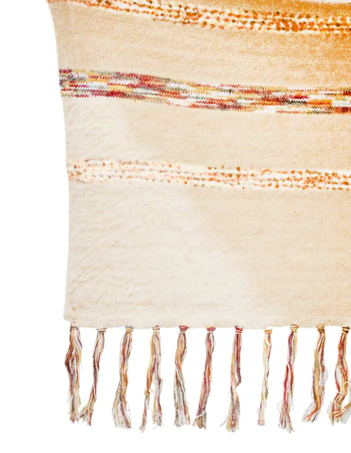 Poncho estampado geométrico beige de 88x1x73cm - Image 4