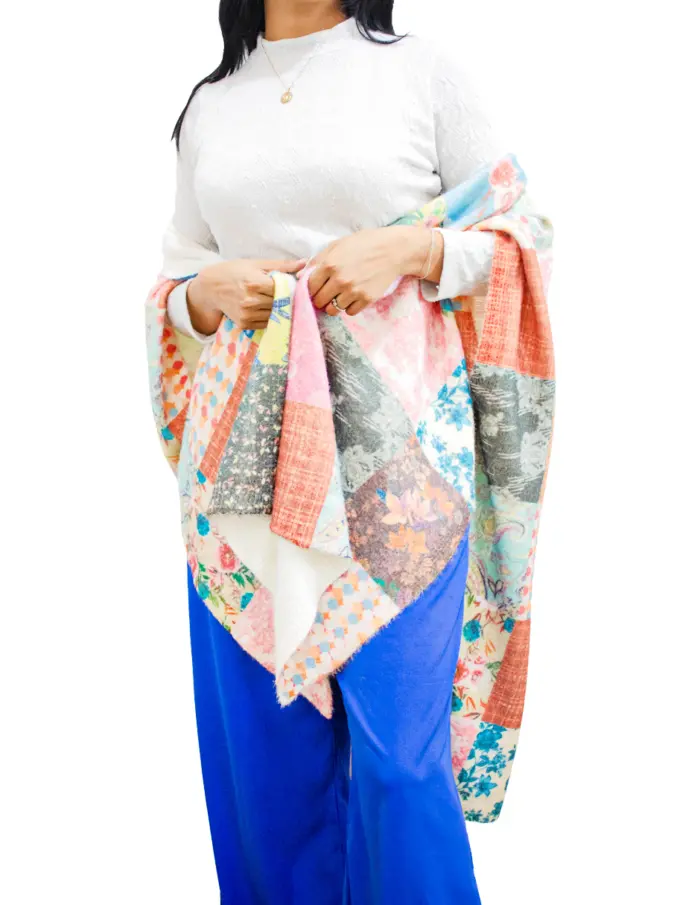 Poncho de colores de 98x1x80cm - Image 2