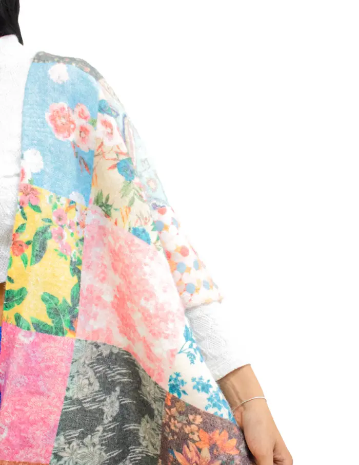 Poncho de colores de 98x1x80cm - Image 4
