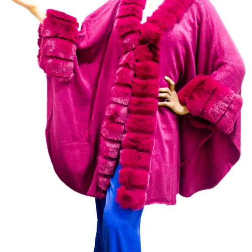 Poncho con peluche fucsia de 80x115x80cm