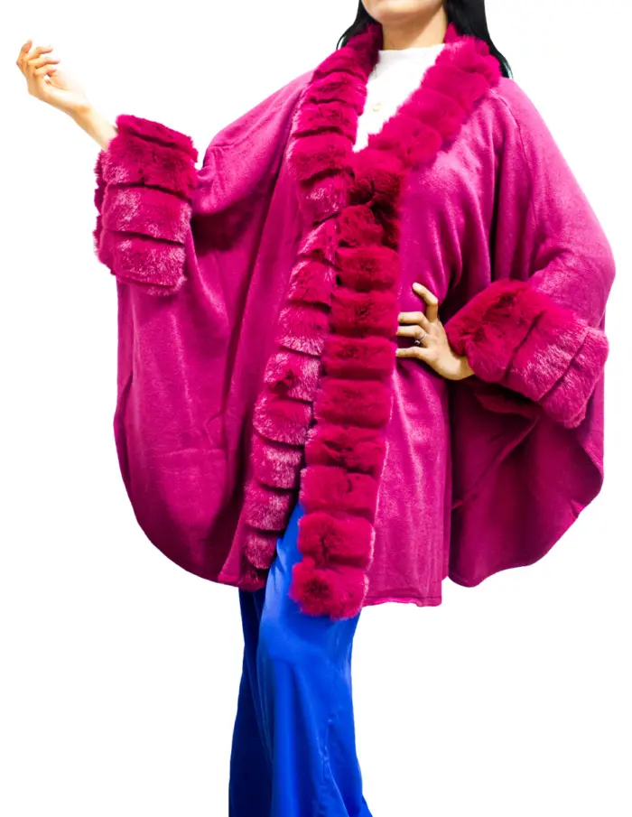 Poncho con peluche fucsia de 80x115x80cm - Image 2