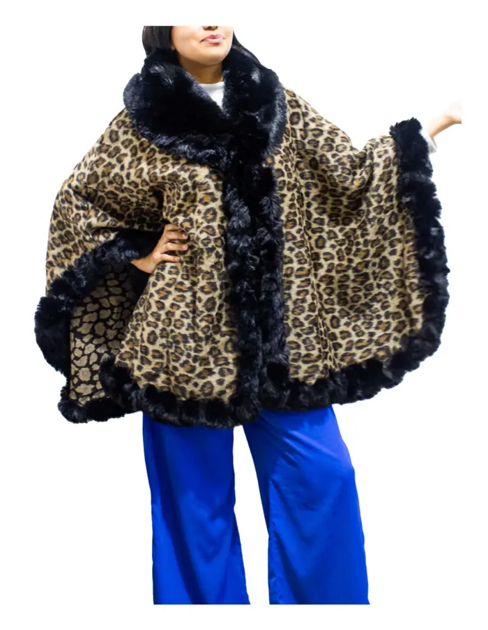 Capa con peluche diseño animal print de 75x110x75cm - Image 2