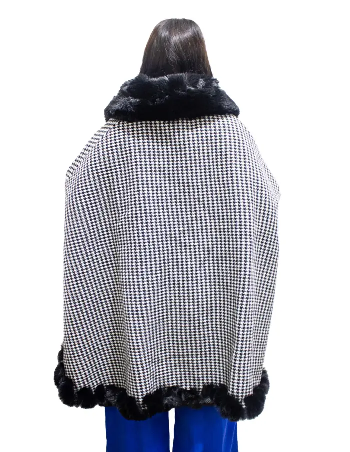 Capa con peluche diseño cuadros negro con blanco de 75x110x75cm - Image 4