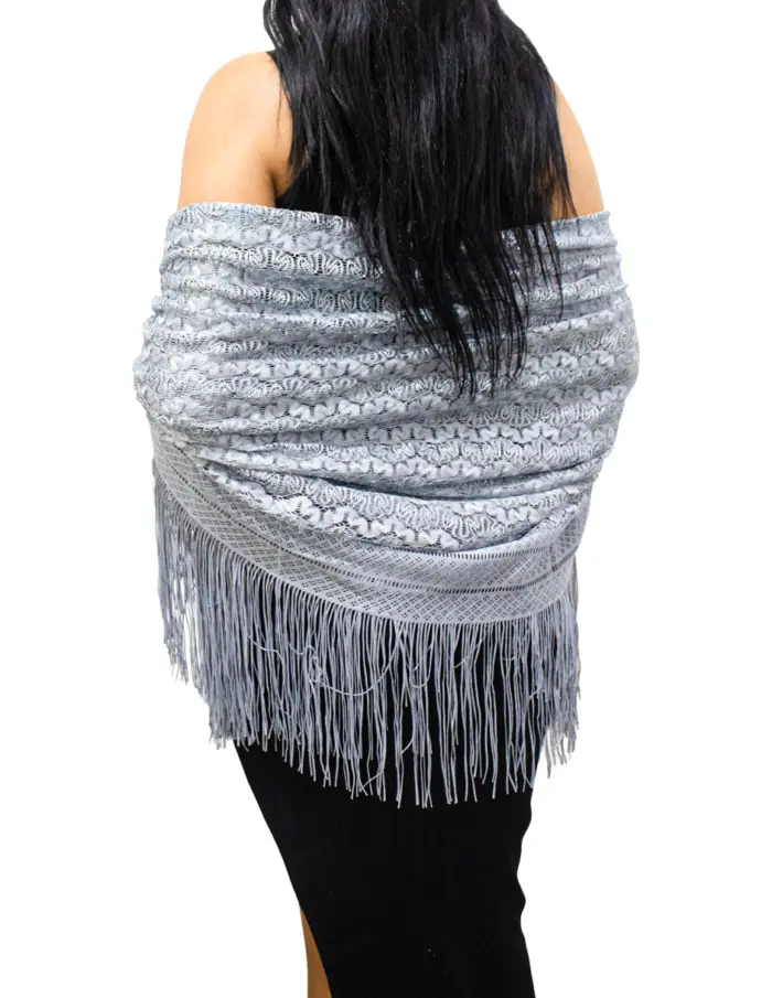 Capa tejida con barbillas gris de 140x140x1cm - Image 3