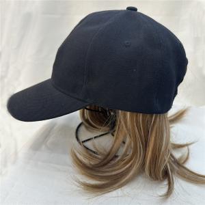 Gorro negro con peluca de 16.8x25x12cm