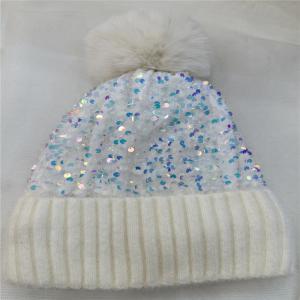 Gorro de invierno blanco con lentejuelas de 22x22x30cm