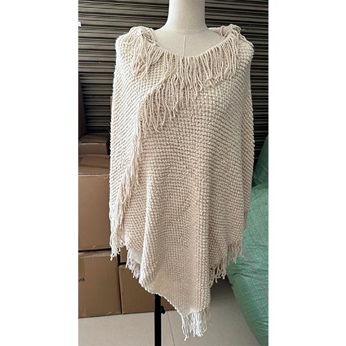 Capa tejida de invierno beige de 63x70x0.1cm