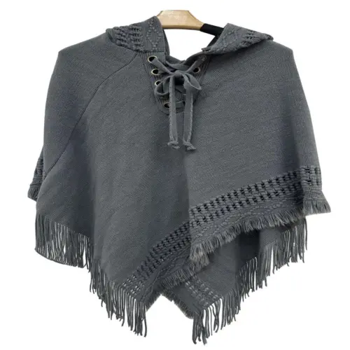 Capa con gorro gris de 90x80x0.1cm