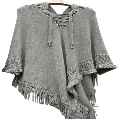 Capa con gorro gris de 100x90x0.1cm