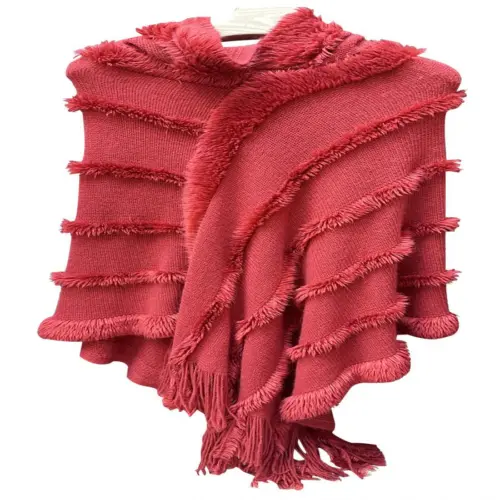 Capa con gorro tejida de invierno roja de 90x87x0.1cm