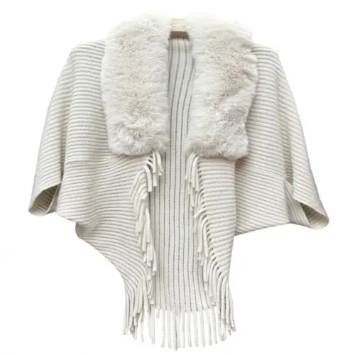 Capa tejida de invierno con cuello de peluche crema de 45x95x0.1cm