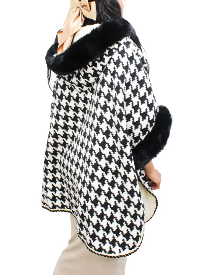 Capa de invierno negra con blanco de 100x77x0.1cm - Image 3