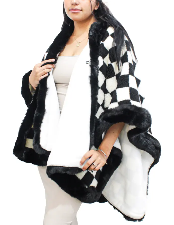 Capa de invierno a cuadros negros con blanco de 115x77x0.1cm - Image 2