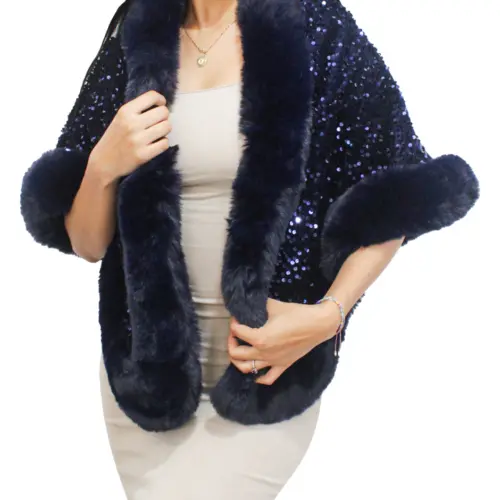 Capa de invierno azul marino con orilla de peluche y lentejuelas de 80x70x0.1cm