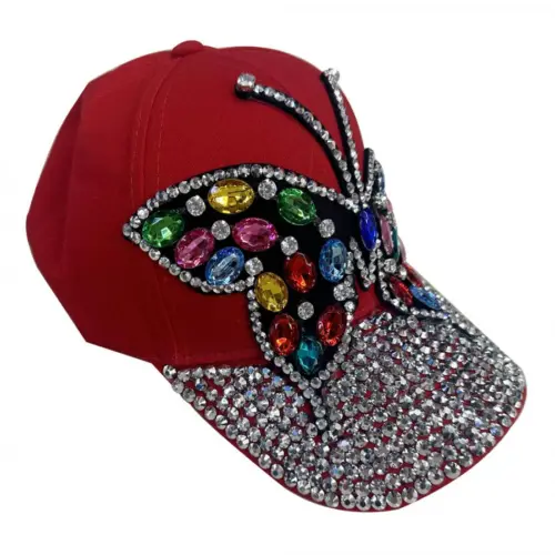 Gorra roja con diseño mariposa y pedreria de 17x27x12cm
