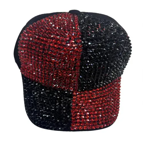 Gorra rojo con negro con brillantes de 16.5x28x11cm