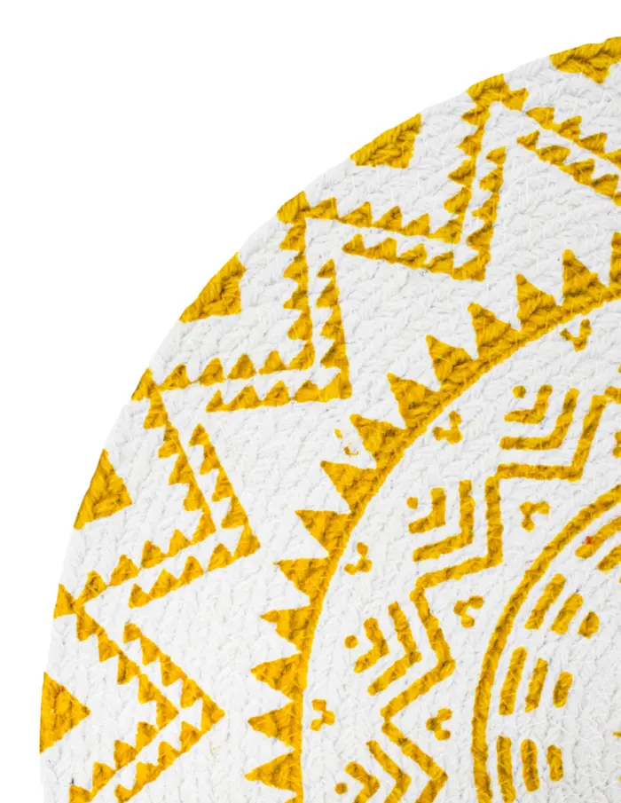 Mantel individual amarillo con blanco diseño mandalas de 37cm - Image 3