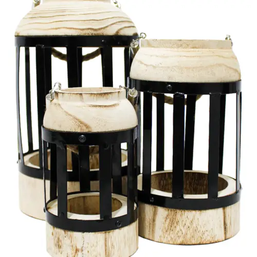 Juego de 3 linternas de madera con asa y metal negro de 20×34/16×27.5/12x21cm