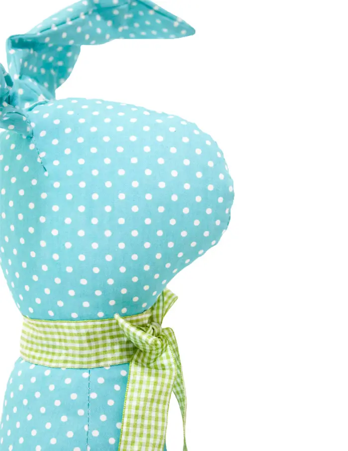 Decoración diseño conejo de tela azul con puntos blancos y moño verde de 10x15x58cm - Image 3