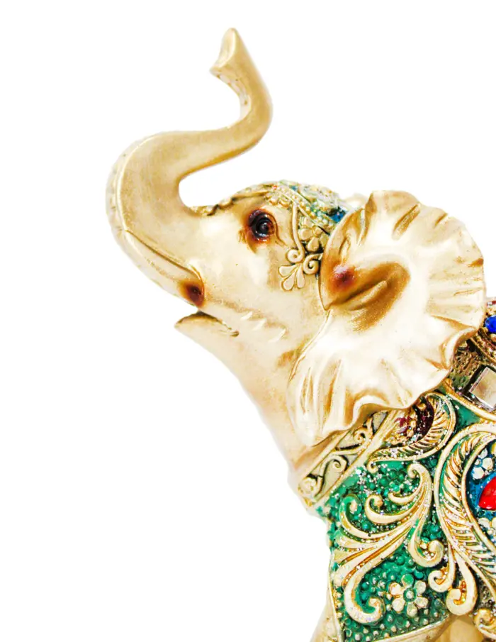 Elefante de poliresina con incrustaciones de color verde con dorado de 15x6x16.5cm - Image 3