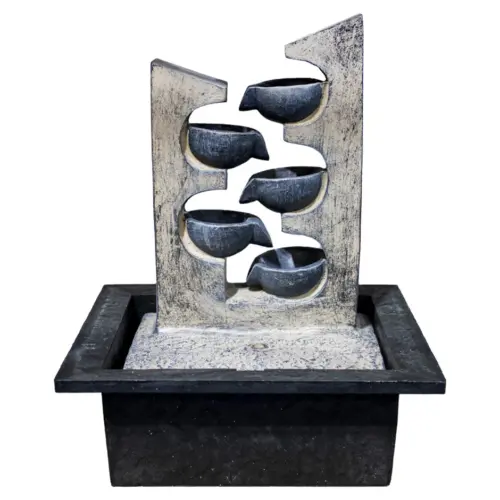 Fuente de poliresina caida zig-zag de 13x12x17cm