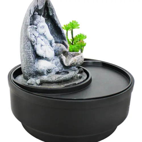 Fuente de poliresina con ganesha y árbol de 21x21x21cm