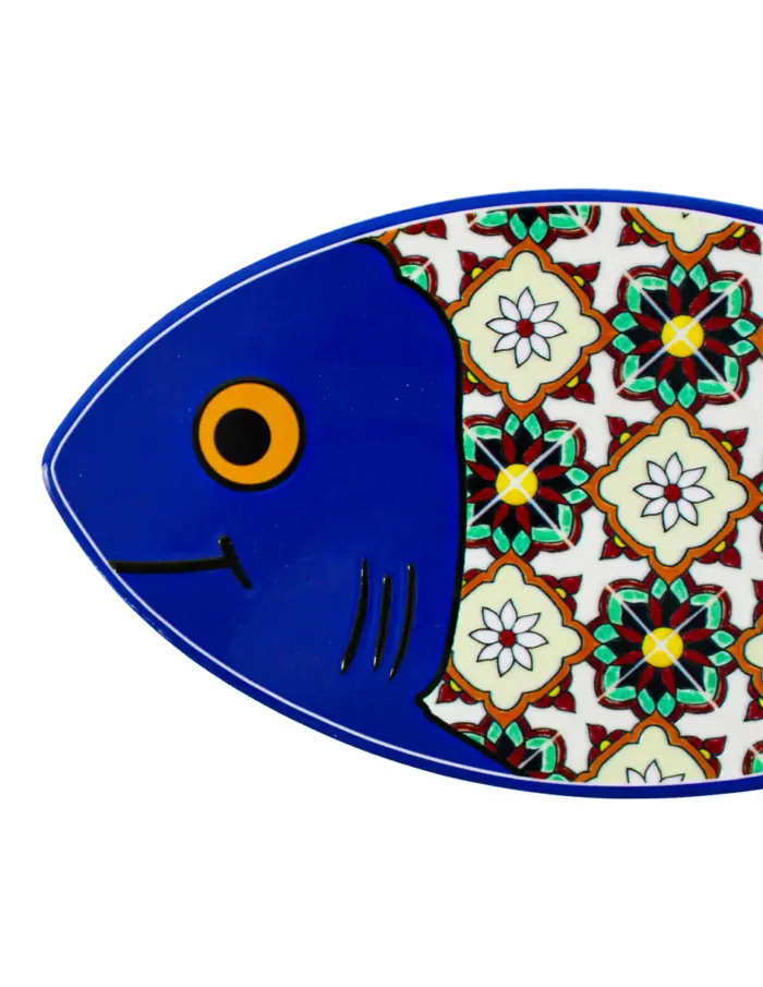 Portacaliente diseño pez azul con mosaico rojo con verde de 80x30 - Image 3