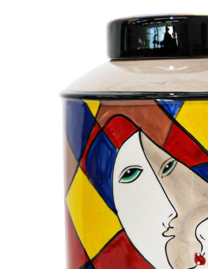 Bombonera con tapa de porcelana diseñó rostro de mujeres de 15.7x15.7x28cm - Image 3