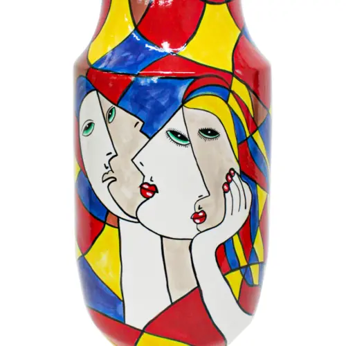 Jarrón de porcelana diseñó rostro de mujeres de 29.8×29.8×61.5cm