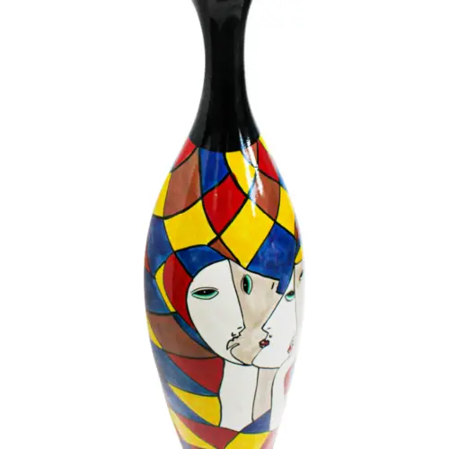Florero de porcelana diseño rostro de mujeres de 24x24x88.5cm
