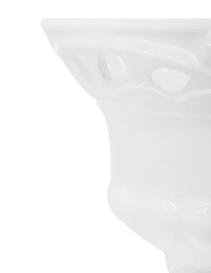 Maceta ovalada de porcelana blanca con orilla calada de 21.5x10.5x9.5cm - Image 3