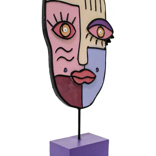 Escultura de rostro de mujer abstracto de resina con base morada de 20.5x7x37.5cm