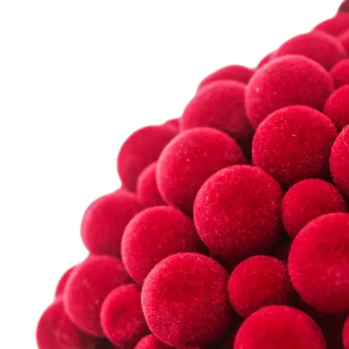 Bola con pompones vino