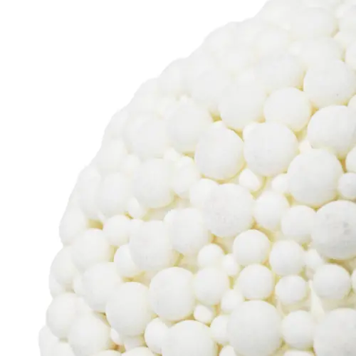 Bola con pompones blancos de 25x25x25cm