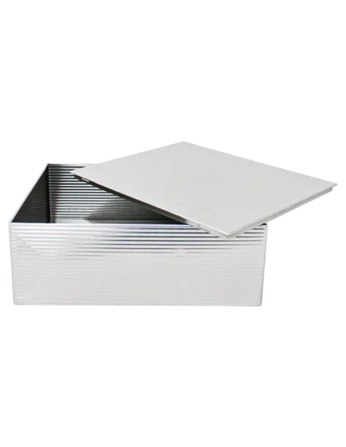 Caja de lámina rectangular plateada diseño rayas de 24x19.3x8.8cm - Image 3