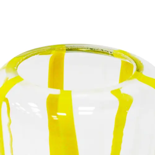 Florero de cristal transparente con linea de color amarillo de 10x10x17cm